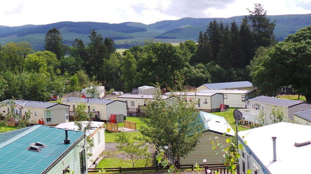 Moffat Manor Holiday Park Hotel Beattock Exterior photo